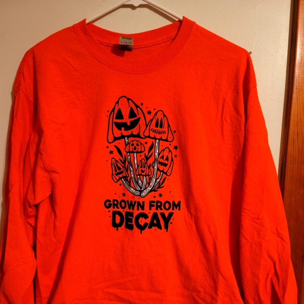 ORANGE HALLOWEEN LONG SLEEVE T-SHIRT MUSHROOM DESIGN